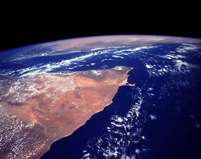 africa.gif (165806 bytes)